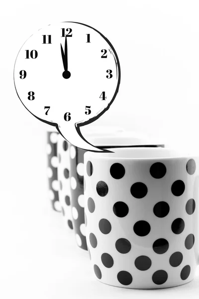 Tasses à café avec bulles d'expression et horloge isolées — Photo