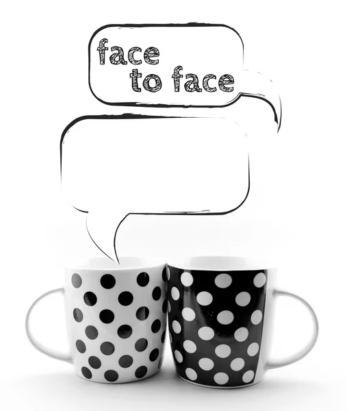 Kubki kawy z dymki twarzą w twarz tekst na białym tle — Zdjęcie stockowe