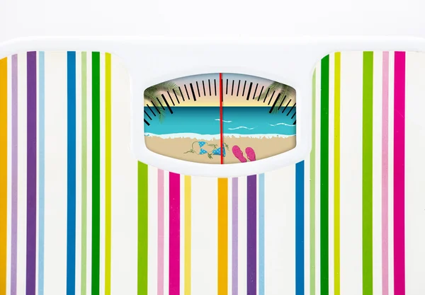 浴室のスケールとダイヤルのビーチ夏ダイエット コンセプト — ストック写真
