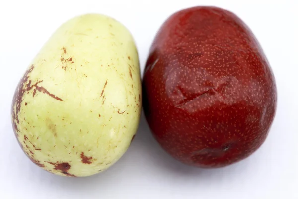 Jujube frutas primer plano, aislado sobre fondo blanco —  Fotos de Stock