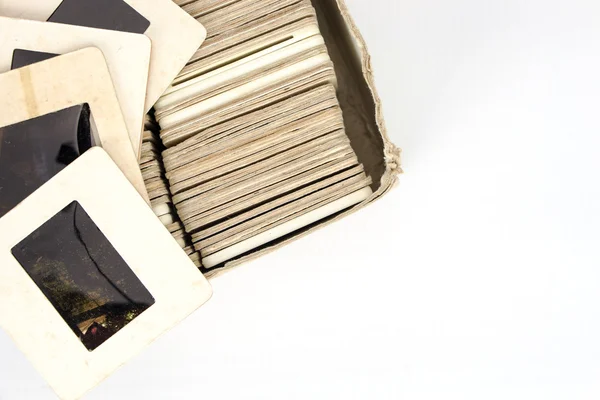 Antigos slides de fotos de papel, isolados em fundo branco . — Fotografia de Stock