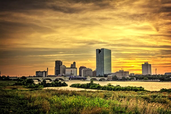 De skyline van de lichten van de stad — Stockfoto