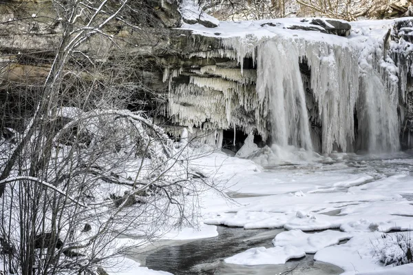 West Elyria Falls w zimie — Zdjęcie stockowe