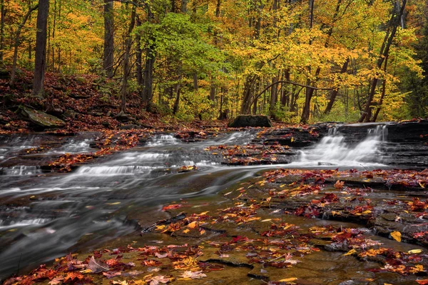 Autumn Ohio Waterfall — Stock Photo, Image