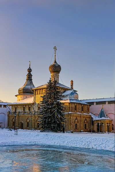 Akşam Ortodoks Kilisesi