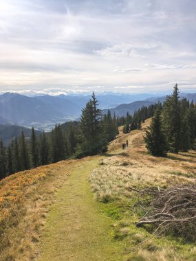 Avusturya Alpleri 'nin dağ sıralarında yaz ve sonbahar havası harikadır. Hochgrndeck Bischofshofen Hochknife Salzburg