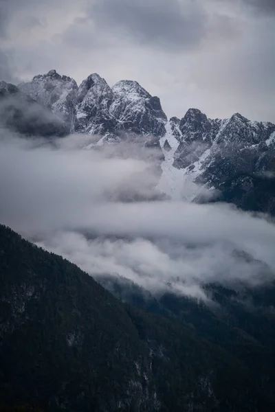 Impressionante Atmosfera Fine Estate Autunno Alla Catena Montuosa Delle Alpi — Foto Stock