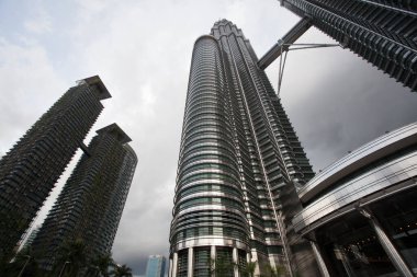 Kuala lumpur 'da mimari. Gelecekçi kuleler