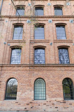 Beyaz fabrika - eski fabrika