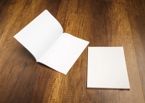 Üres és fehér füzetek — Stock Fotó