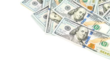 Yüz dolarlık banknotlar beyaz arka plan üzerinde