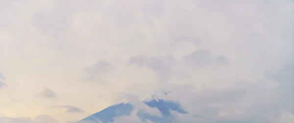 Monte Fuji nas nuvens — Fotografia de Stock