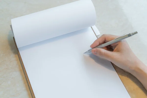 Escritura a mano en forma de solicitud en blanco —  Fotos de Stock