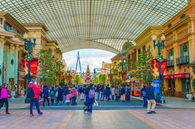 Universal Studios Japonya'daki kişilerde