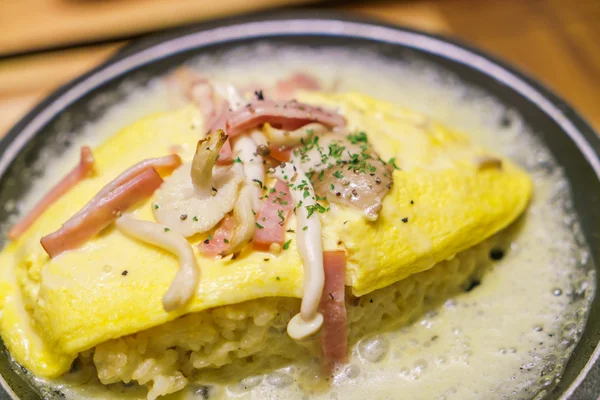 Arroz com omelete de queijo — Fotografia de Stock