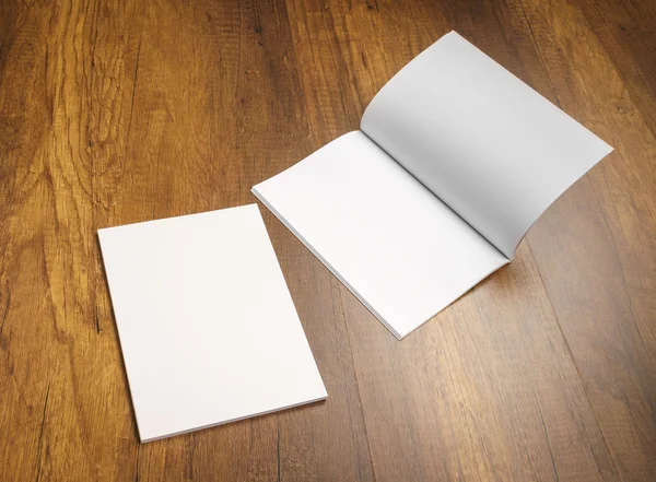 Üres és fehér füzetek — Stock Fotó