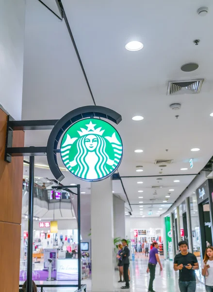 Khonkaen, TAILANDIA - 28 de febrero de 2016: Starbucks Coffee. Starbu. — Foto de Stock