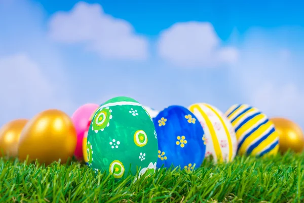 Colorful Easter Eggs on Grass — Stock Photo, Image