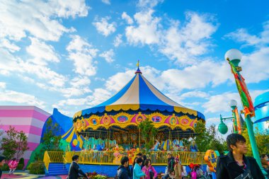 Universal Studios Japonya'daki kişilerde