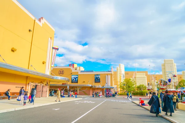 Menschen in universellen Studios in Japan — Stockfoto