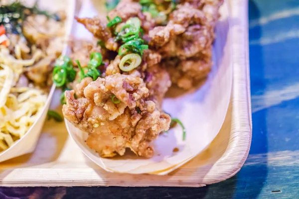 Japon yemekleri stil Teriyaki tavuk pilav ile