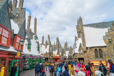 Universal Studios Japonya'daki kişilerde
