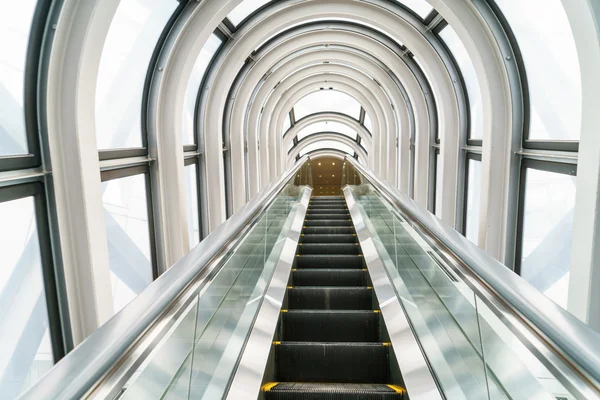 Escalator in modern building — Stock Photo, Image