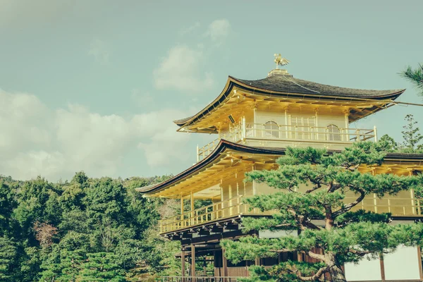 Templo de Kinkakuji em Kyoto — Fotografia de Stock