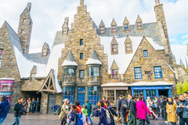 Universal Studios Japonya'daki kişilerde