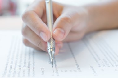 El ele tutuşma kalemi