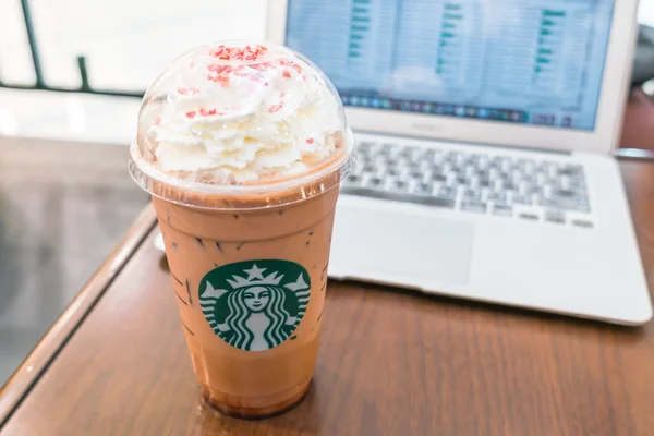 KhonKaen, Tayland - 28 Şubat 2016: Starbucks kahve. Starbu — Stok fotoğraf