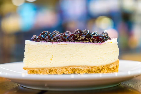 Rebanada de pastel de queso dulce —  Fotos de Stock