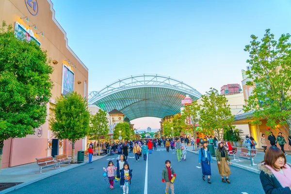 People in Universal Studios in Japan — Stock Photo, Image