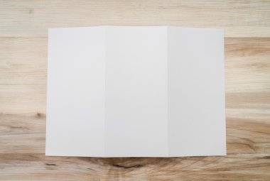 Ahşap textur panelli beyaz şablon kağıda