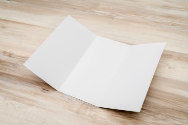 Ahşap textur panelli beyaz şablon kağıda