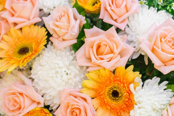 Mooie bloemen voor Valentijnsdag en bruiloft scène — Stockfoto