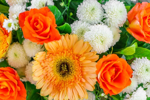 Schöne Blumen für Valentinstage und Hochzeitsszene — Stockfoto