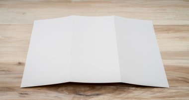 Ahşap textur panelli beyaz şablon kağıda