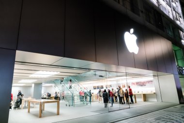 Nagoya, Japonya - 07 Şubat 2016: Apple Dükkanı. Bir Amerikan corpora olduğunu