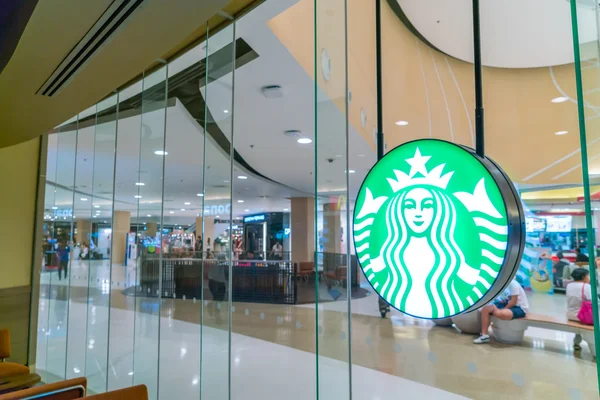 KHONKAEN, TAILANDIA - 10 de marzo de 2016: Starbucks Coffee. Starbucks. — Foto de Stock