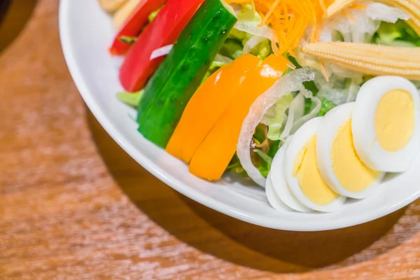 Salada de legumes frescos, imagens de alta definição — Fotografia de Stock