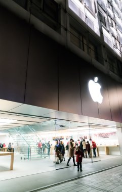 Nagoya, Japonya - 07 Şubat 2016: Apple Dükkanı.