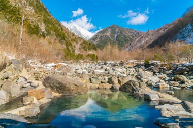 Açık onsen, Japonya, yüksek çözünürlüklü görüntüleri