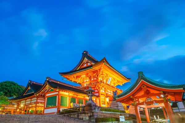 Fushimiinari Taisha ShrineTemple em Kyoto, Japão — Fotografia de Stock