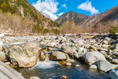 Açık onsen, Japonya, yüksek çözünürlüklü görüntüleri
