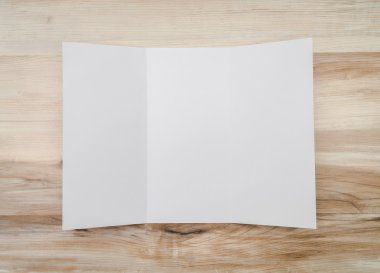 Ahşap textur panelli beyaz şablon kağıda