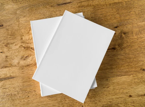 Catalogo in bianco, riviste, libro finto su fondo legno — Foto Stock