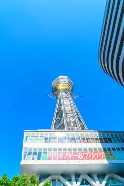 ОСАКА, Япония - 30 ноября 2015 г.: Башня Цутенкаку в Синсекай — стоковое фото