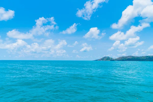 Blauwe zee en lucht — Stockfoto
