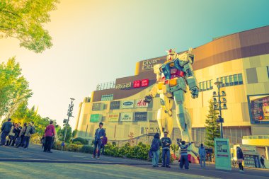 Tam boyut Gundam performansları